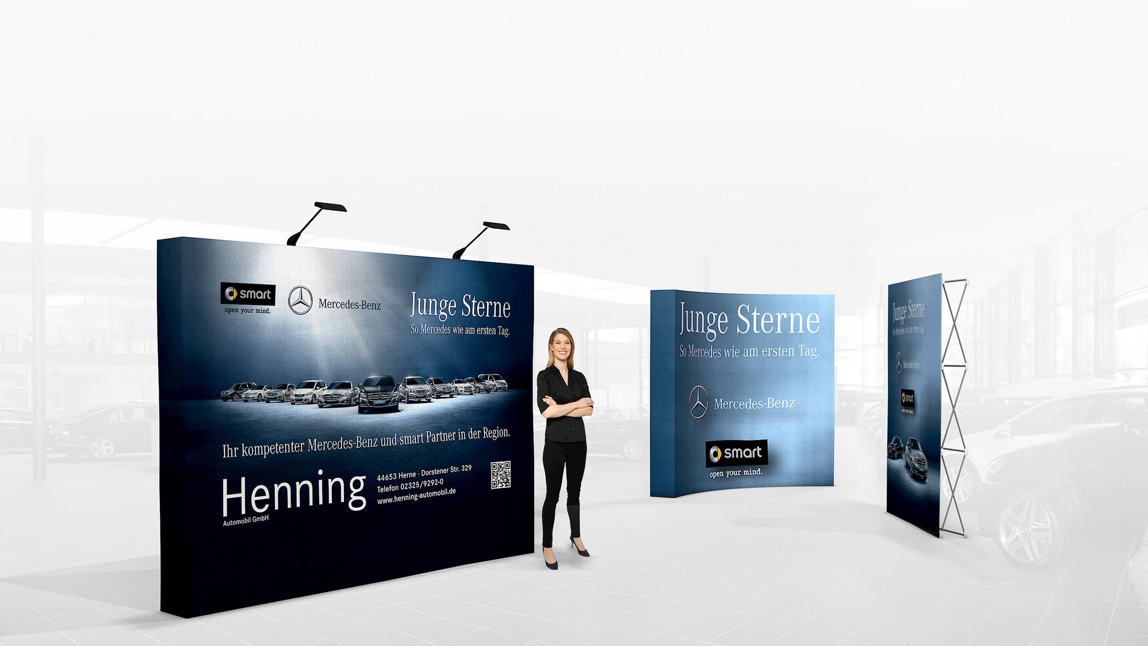 Expand Media Fabric Wall PopUp Display